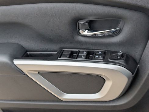 Certified 2024 Nissan Titan SV w/ SV Convenience Package image 26