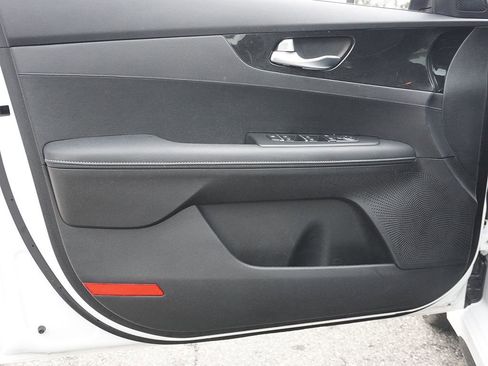 Used 2023 Kia Forte GT-Line w/ GT-Line Technology Package FWD image 18