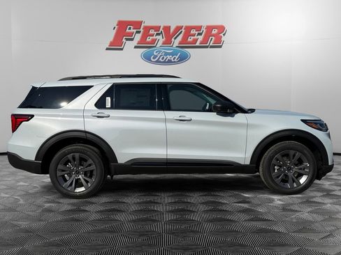 New 2026 Ford Explorer Active w/ Active Comfort Package image 6