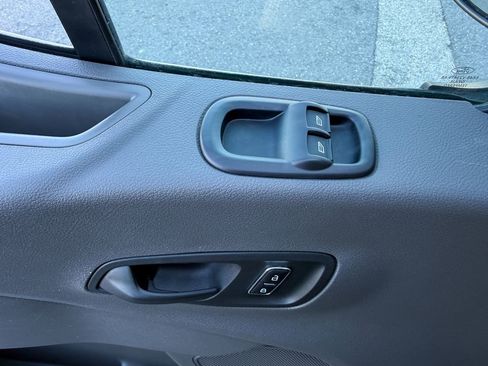 Used 2024 Ford Transit 350 XLT image 42