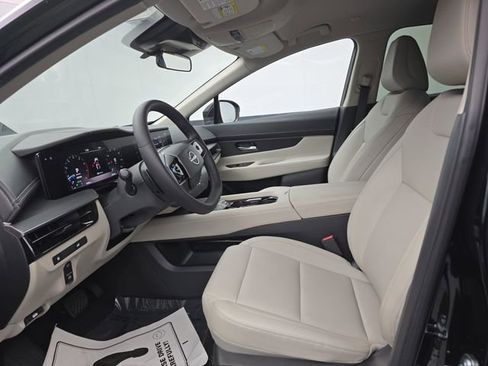 Used 2025 Nissan Murano SV image 22