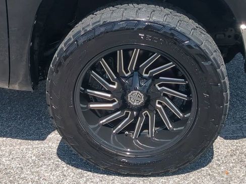 Used 2020 Toyota Tundra Limited w/ TRD Off-Road Package image 11