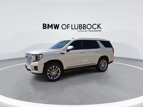Used 2023 GMC Yukon Denali w/ Advanced Technology Package AWD/4WD image 5