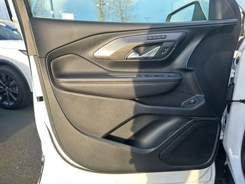 Used 2021 GMC Terrain SLT image 22