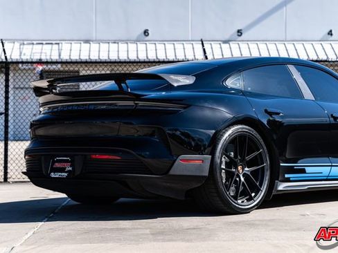 Used 2025 Porsche Taycan Turbo GT image 65