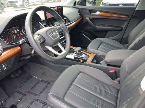 Used 2023 Audi Q5 2.0T Premium w/ Convenience Package AWD/4WD image 13