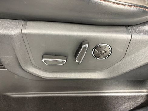 Certified 2022 Ford F450 Platinum w/ FX4 Off-Road Package AWD/4WD image 14