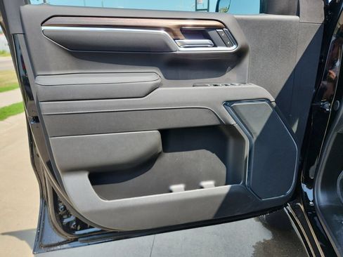 New 2026 Chevrolet Silverado 1500 LT Trail Boss w/ LPO, Dark Essentials Package AWD/4WD image 12