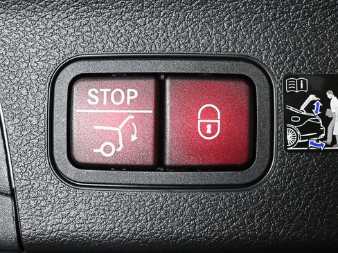 New 2026 Mercedes-Benz GLS 450 4MATIC image 31