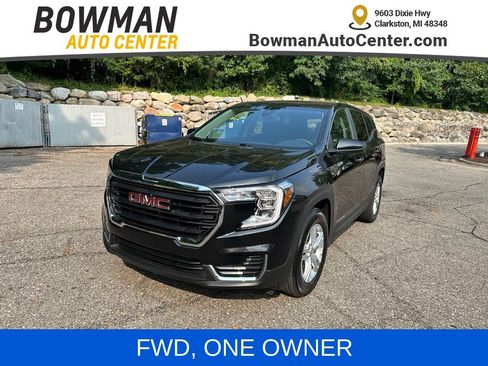 Used 2022 GMC Terrain SLE FWD image 1