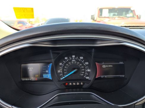 Used 2014 Ford Fusion SE w/ Equipment Group 202A image 26