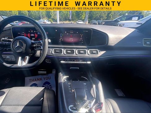 Used 2024 Mercedes-Benz GLS 450 4MATIC image 16