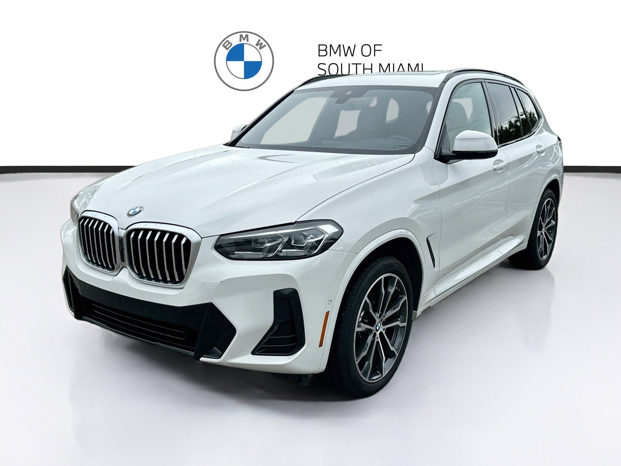 Certified 2024 BMW X3 xDrive30i w/ M Sport Package AWD/4WD image 3