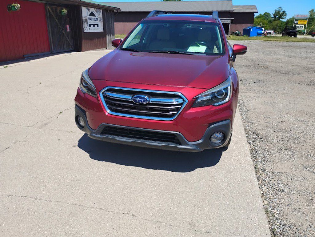 Used 2018 Subaru Outback 2.5i Limited AWD/4WD image 2