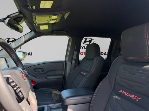 Used 2026 Nissan Frontier PRO-4X AWD/4WD image 9