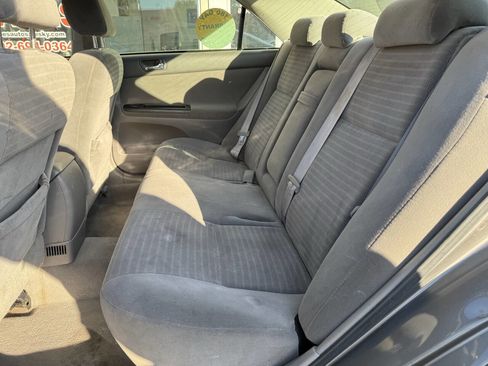 Used 2005 Toyota Camry LE image 19