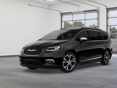 New 2026 Chrysler Pacifica Pinnacle