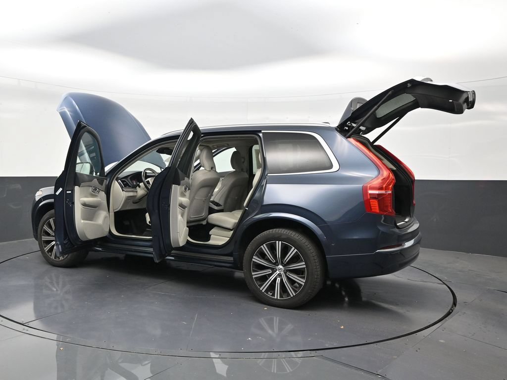 Used 2023 Volvo XC90 B6 Plus AWD/4WD image 31