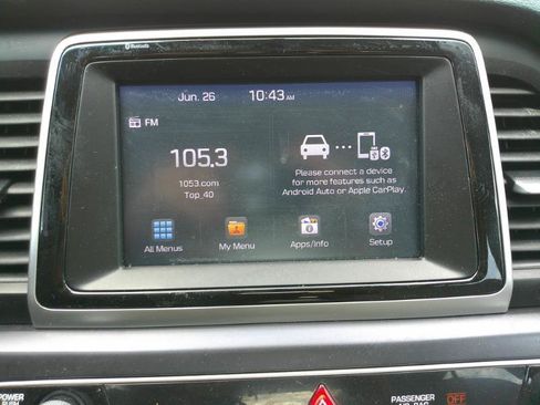 Used 2018 Hyundai Sonata SE FWD image 16