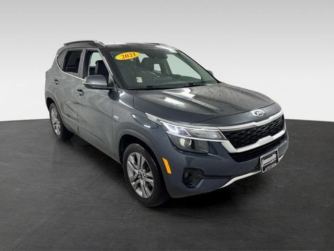 Used 2021 Kia Seltos S AWD/4WD image 1