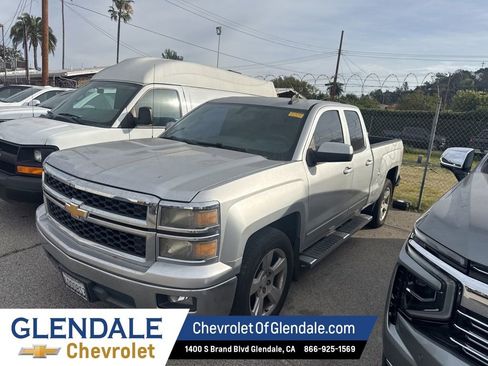Used 2015 Chevrolet Silverado 1500 LT w/ LT Convenience Package image 2