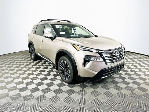 New 2026 Nissan Rogue Platinum w/ Platinum Premium Package image 3