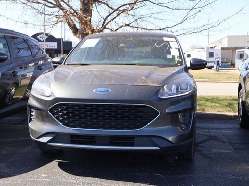 Used 2020 Ford Escape SE image 11