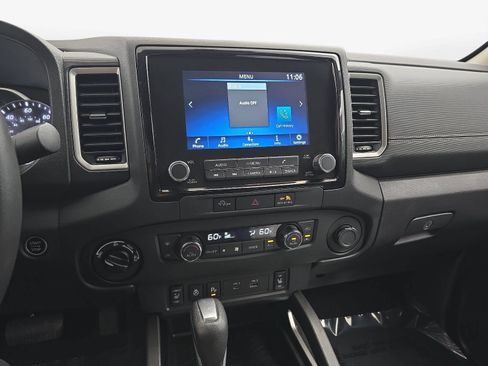 Used 2024 Nissan Frontier SV w/ Hardbody Edition AWD/4WD image 17