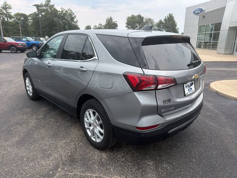 Used 2024 Chevrolet Equinox LT AWD/4WD image 8