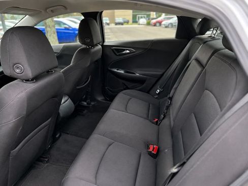 Used 2018 Chevrolet Malibu LS FWD image 12