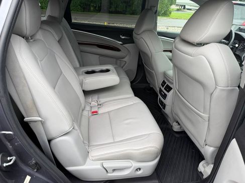 Used 2017 Acura MDX SH-AWD w/ Tech & Entertainment image 5