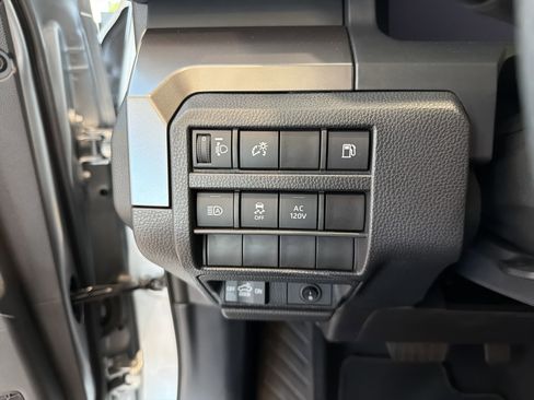 New 2025 Toyota Tacoma TRD Off-Road AWD/4WD image 29