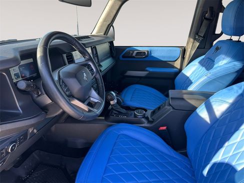 Used 2022 Ford Bronco Wildtrak image 9