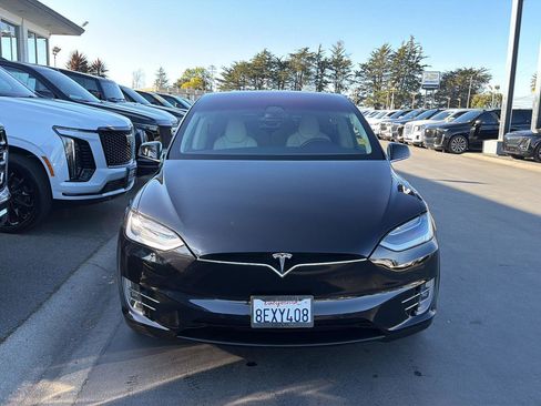 Used 2018 Tesla Model X 100D image 2