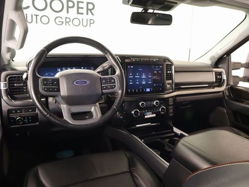 Used 2024 Ford F250 Lariat image 2