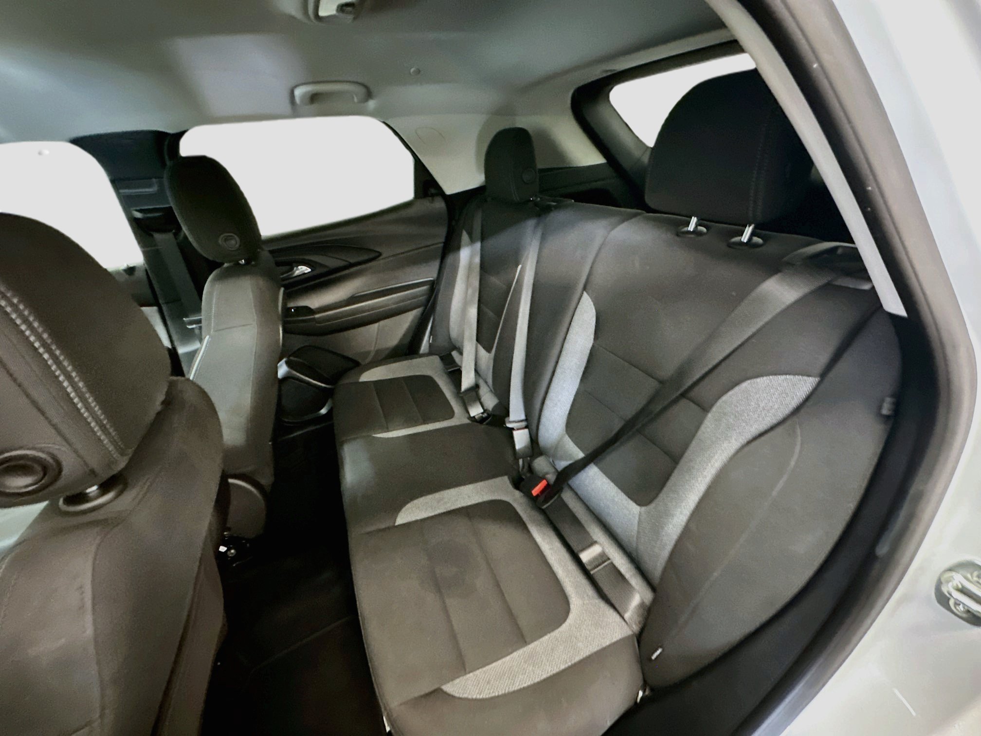 Used 2025 Chevrolet TrailBlazer LT AWD/4WD image 28