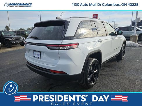 New 2025 Jeep Grand Cherokee Altitude image 7