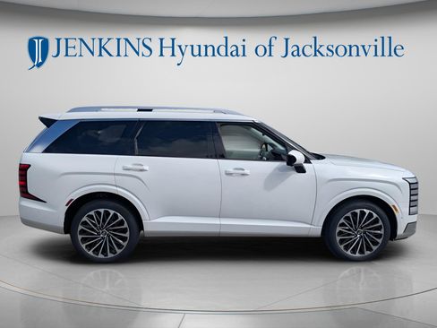 New 2026 Hyundai Palisade Calligraphy FWD image 2