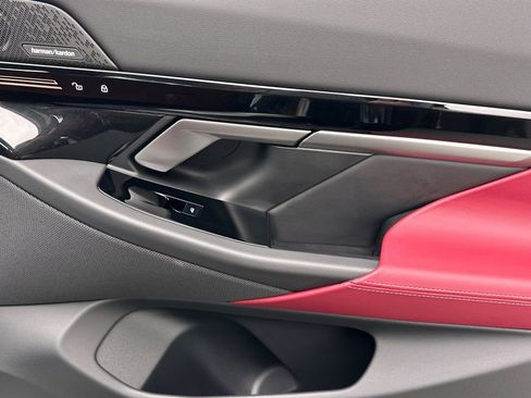 New 2026 BMW 530i 530i w/ Premium Package image 18