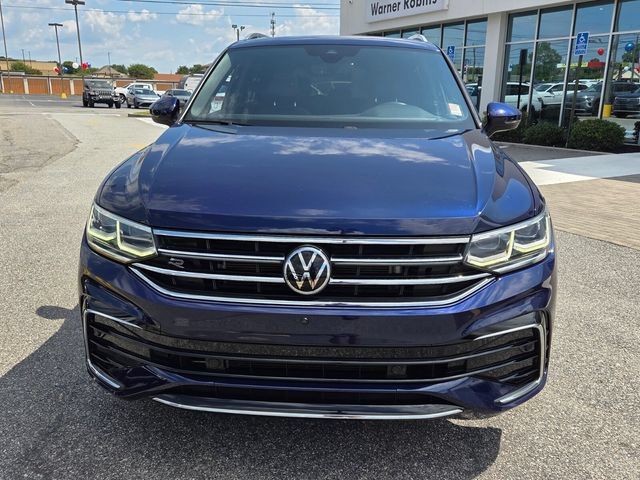 Used 2022 Volkswagen Tiguan SEL R-Line AWD/4WD image 2