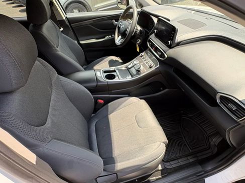 Used 2021 Hyundai Santa Fe SE FWD image 32