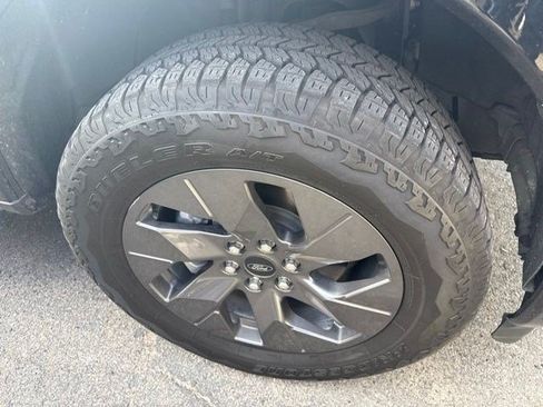 Used 2023 Ford F150 Lightning Lariat AWD/4WD image 7