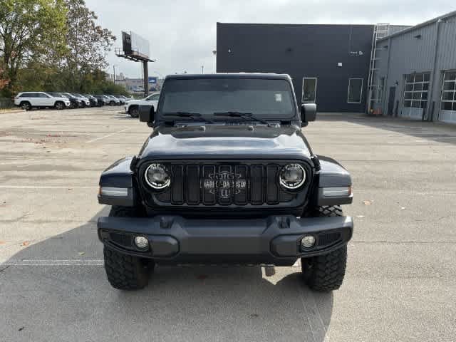 Used 2024 Jeep Gladiator Sport AWD/4WD image 3