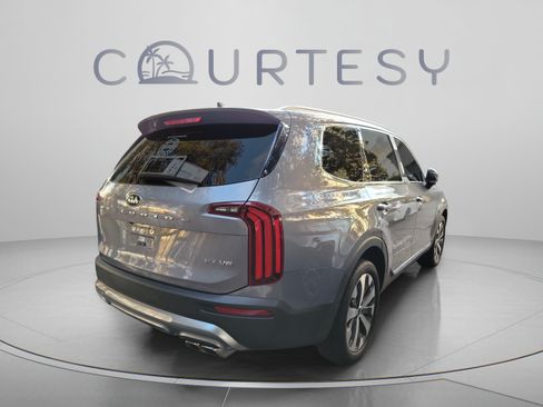 Certified 2021 Kia Telluride EX w/ EX Premium Package FWD image 17