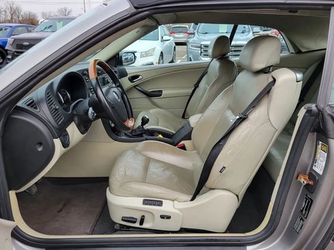 Used 2004 Saab 9-3 Arc image 2