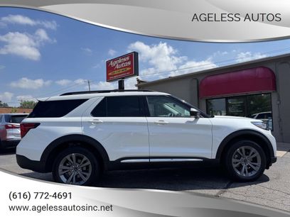 Used 2025 Ford Explorer Active w/ Active Comfort Package