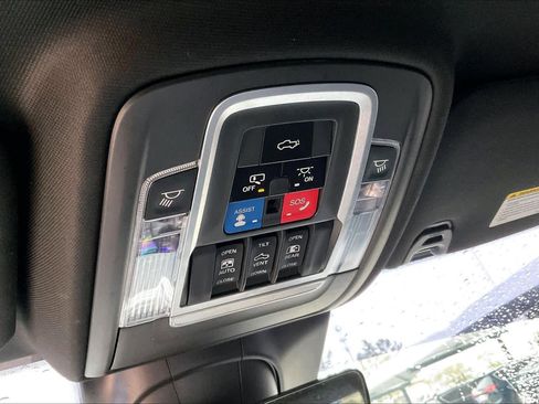 Used 2019 RAM 3500 Limited AWD/4WD image 32
