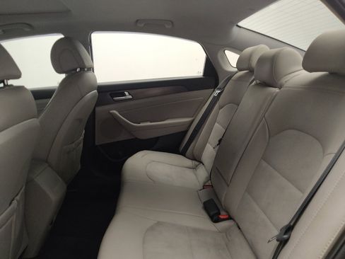 Used 2017 Hyundai Sonata Sport w/ Value Edition Package 02 FWD image 18