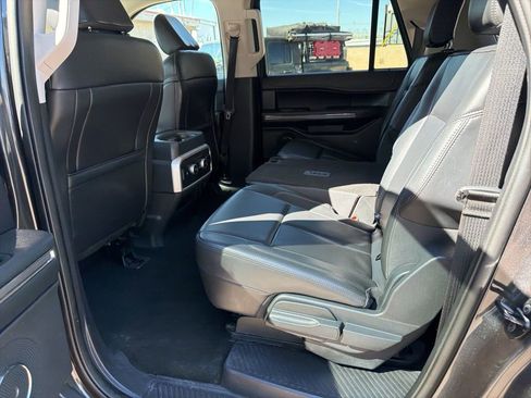 Used 2024 Ford Expedition Max XLT image 22