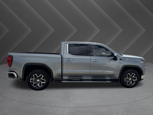 Used 2025 GMC Sierra 1500 SLT RWD image 5